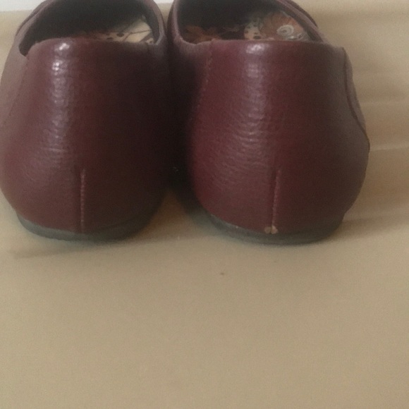 Boc Maroon Flats! - Picture 6 of 8